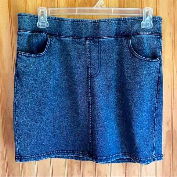 Z SUPPLY KNIT DENIM SKIRT - Picture 1 of 8